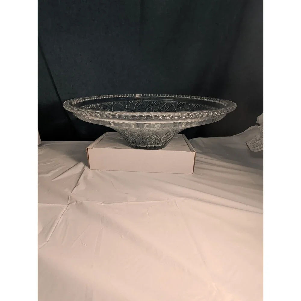 KIG Indonesia 10 inch Pressed Glass Bowl Starburst Floral MCM Centerpiece